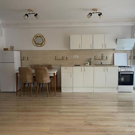 Apartament Yra Rm.Valcea Ramnicu Valcea Exterior photo